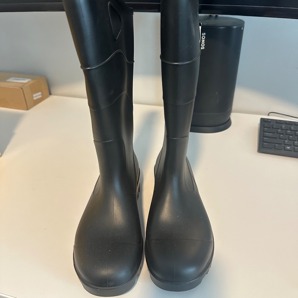 Rain boots size5